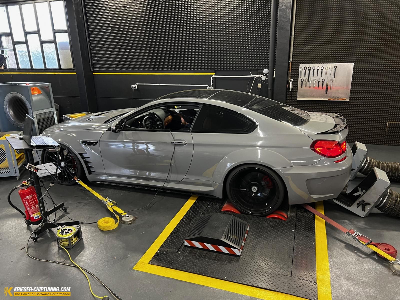 BMW auf Leistungsprüfstand